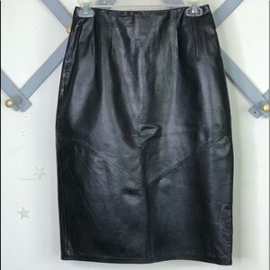 𝅺Georgetown level design 100% leather skirt